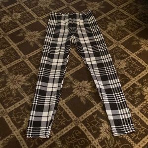 plaid leggings!